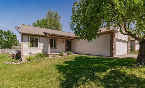 6610 Maceday Dr, Waterford, MI 48329