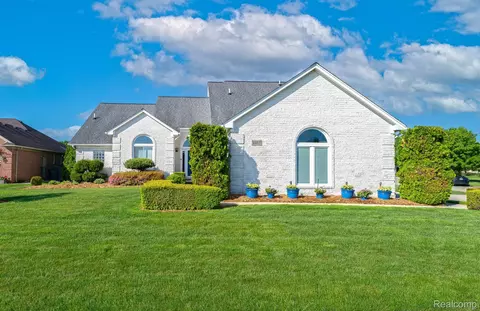 50217 Wanda, Macomb, MI 48044