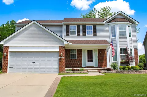 3193 River Meadow Cir, Canton, MI 48188