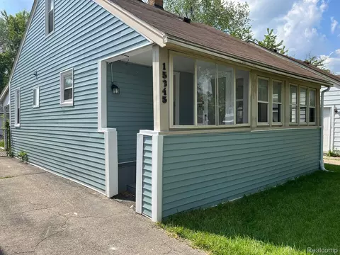 15345 Sumner, Redford, MI 48239