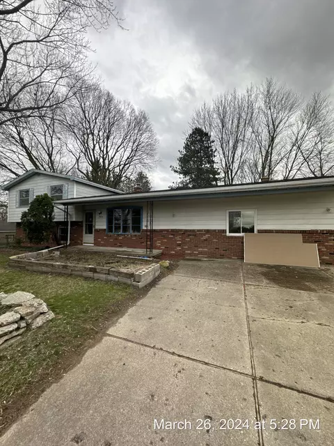 5248 E Coldwater Rd, Flint, MI 48506