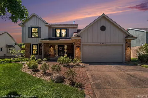 6309 Golf View Dr, Independence, MI 48346