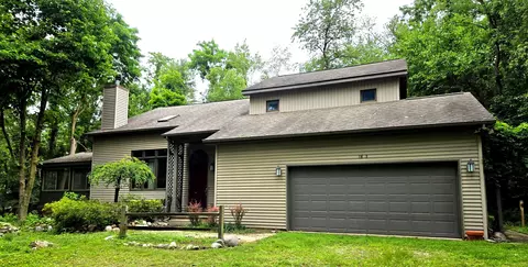 11493 Sumpter Rd, Green Oak, MI 48178