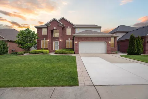 19317 Gold River Dr, Macomb, MI 48044 photo 1
