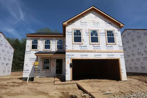 564 Heritage Farms Blvd, Chelsea, MI 48118