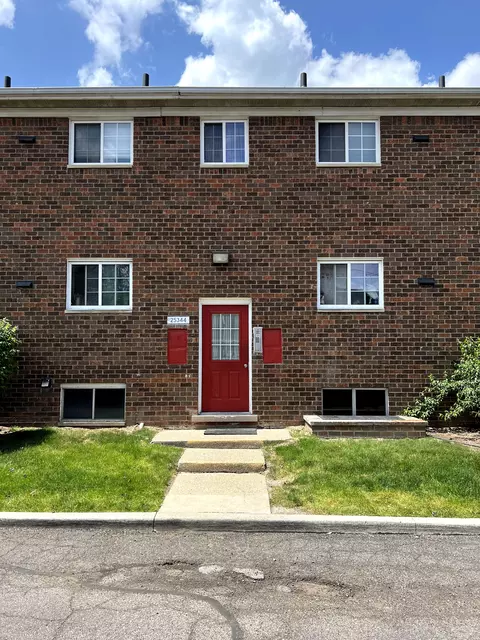 25344 Shiawassee Cir #209, Southfield, MI 48033
