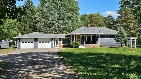 2269 S Elms Rd, Flint, MI 48473