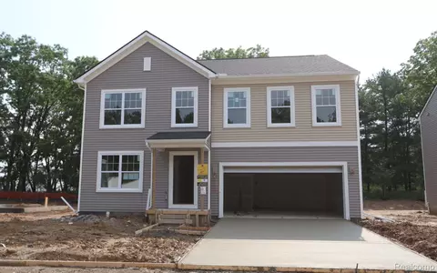 580 Heritage Farms Blvd, Chelsea, MI 48118