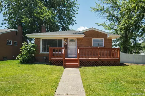 31761 Conway Dr, Westland, MI 48185