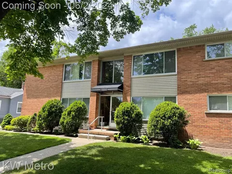 1222 E Lincoln Ave #2, Royal Oak, MI 48067