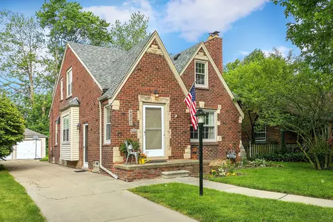 4221 Grayton St, Detroit, MI 48224