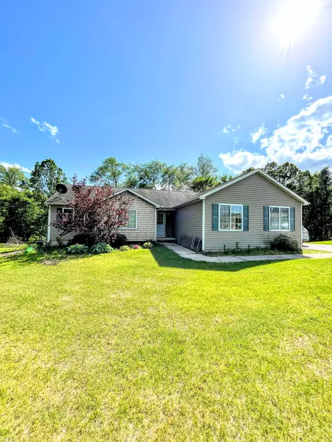 6631 E Julie Crt Ct, Byron, MI 48418