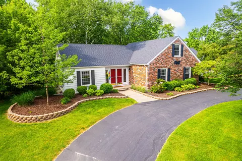 13337 Sequoia Ln, Green Oak, MI 48178