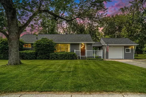 21851 Evergreen Rd, Southfield, MI 48075