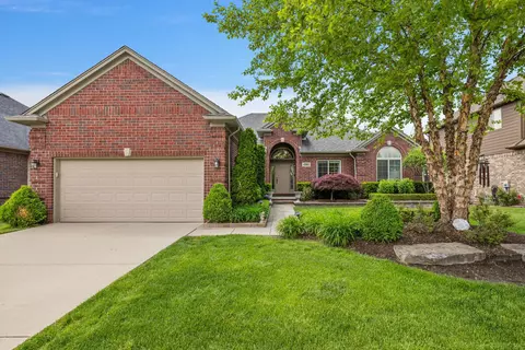 43601 Scaup Ln, Clinton Township, MI 48038