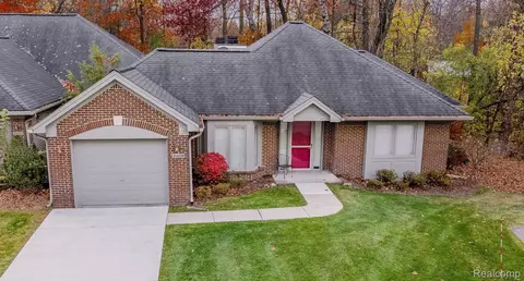 21429 Archwood Cir 21 6 Cir #21, Farmington Hills, MI 48336