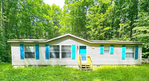 7911 Cherry Tree St NE, Coldsprings, MI 49646