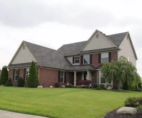 28477 Pondside Crt Ct, Flat Rock, MI 48134