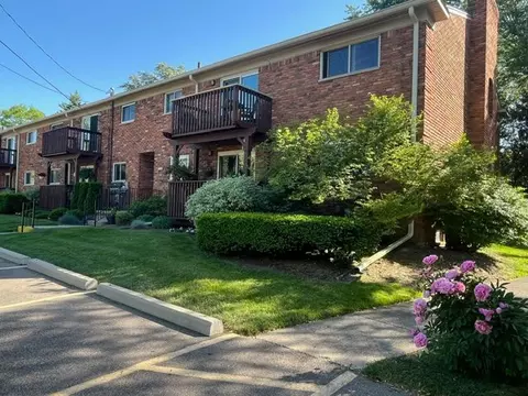 42478 Woodward Ave #D2, Bloomfield Township, MI 48304