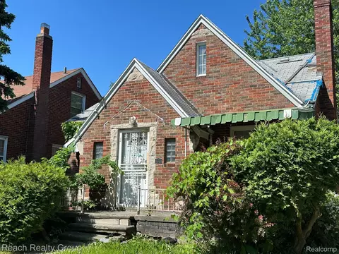 19423 Spencer St, Detroit, MI 48234