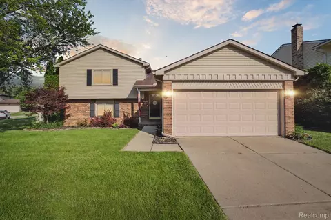 28132 Red Cedar, Brownstown, MI 48183