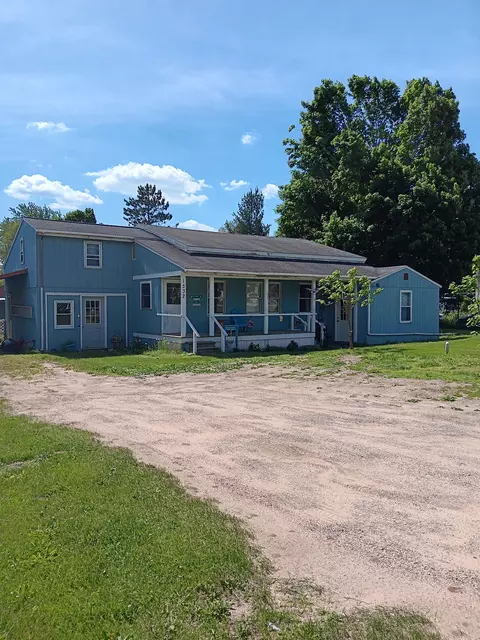 1532 E Caro Rd, Almer, MI 48723