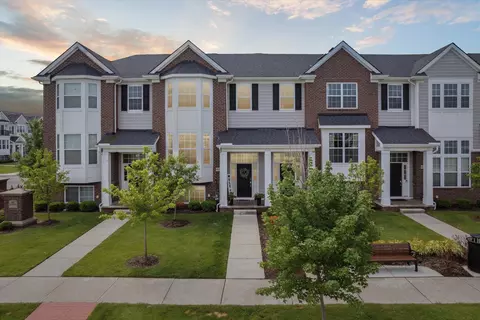 49557 Cherry Hill Rd, Canton, MI 48188