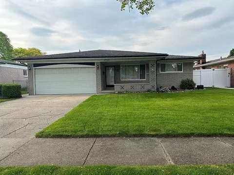 14545 Royal Dr, Sterling Heights, MI 48312