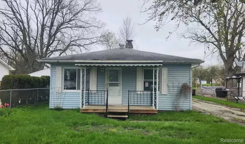 1139 Haven St, Mount Morris, MI 48458
