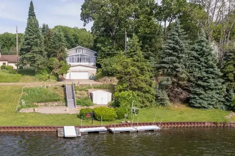 11832 Big Lake Rd, Springfield, MI 48350