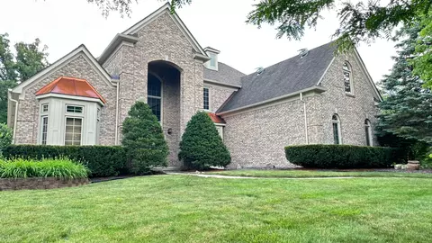 1933 Stonebridge Way, Canton, MI 48188