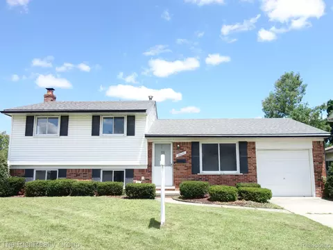 38026 Ross St, Livonia, MI 48154