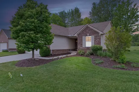 33504 Bay Hill Dr, Romulus, MI 48174