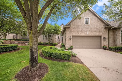 6530 Enclave Dr, Independence, MI 48348