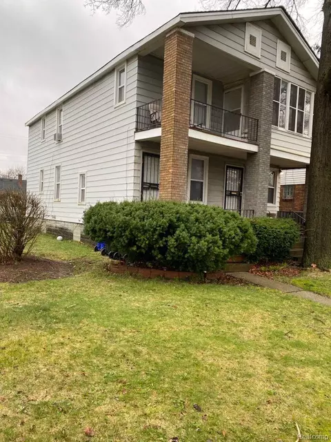 19708 Riopelle St, Highland Park, MI 48203