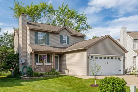 617 Heritage Cir, Fenton, MI 48430