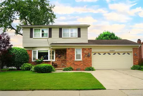 16487 Truwood St, Woodhaven, MI 48183