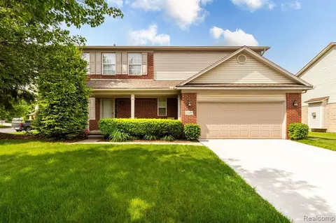 26400 Morningview Dr, Romulus, MI 48174