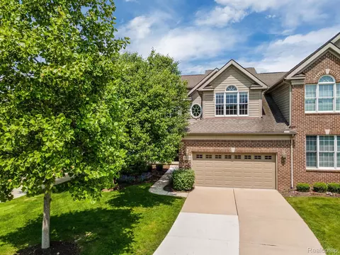 44610 Broadmoor Cir N, Northville, MI 48168