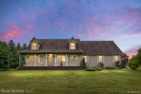 10755 Waterloo Munith Rd, Waterloo, MI 49259