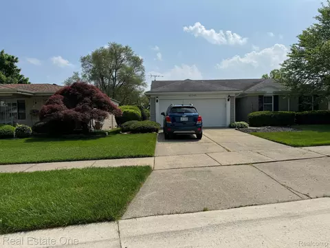 42285 Barchester Rd, Canton, MI 48187