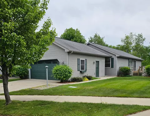 3867 Creekside Dr, Garfield, MI 49684