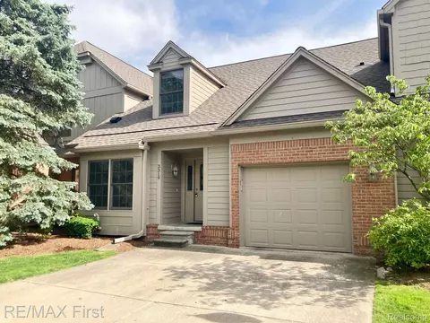 3319 Nell Rose Crt Ct, Royal Oak, MI 48073