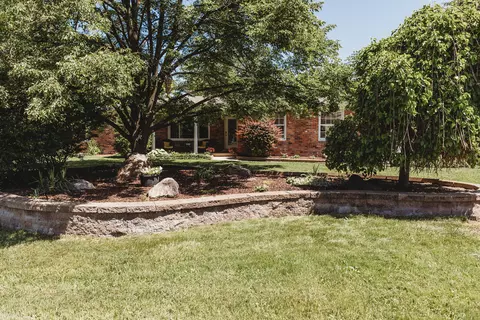 1411 Rollins St, Grand Blanc, MI 48439