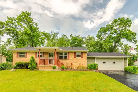 634 Tomahawk Trl, Highland, MI 48357