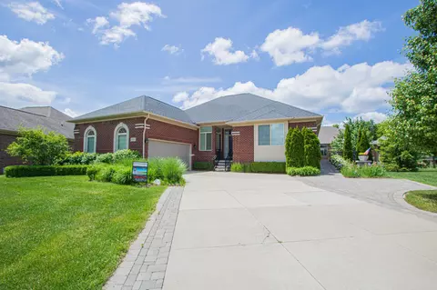 58863 Glacier Club Dr, Washington, MI 48094
