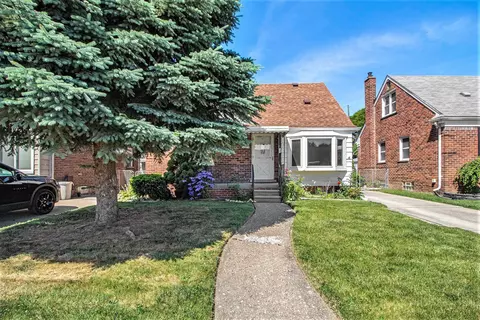 9624 Hubert Ave, Allen Park, MI 48101