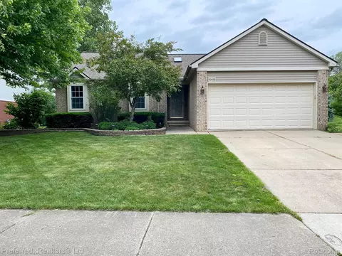 40468 Worthington Rd, Canton, MI 48188