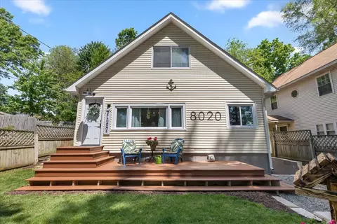8020 Haviland Beach Dr, Argentine, MI 48451