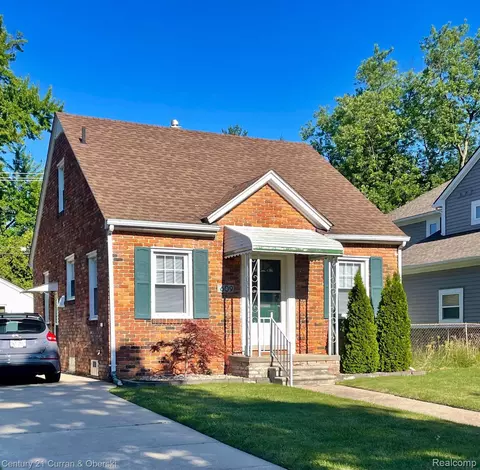609 N Blair Ave, Royal Oak, MI 48067